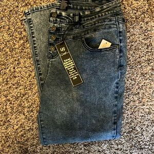 DG2 by Diane Gilman denim jeans